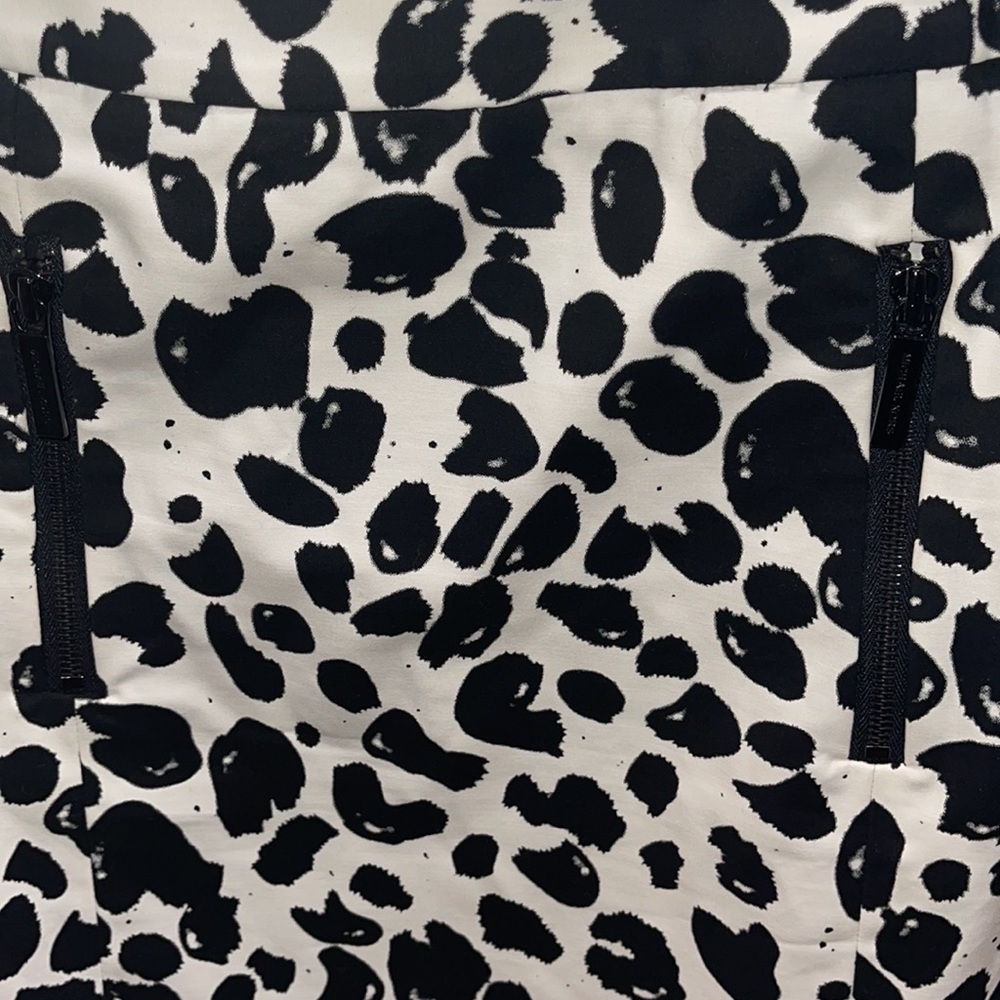 Michael Michael Kors Animal Print Mini Skirt - Picture 3 of 5